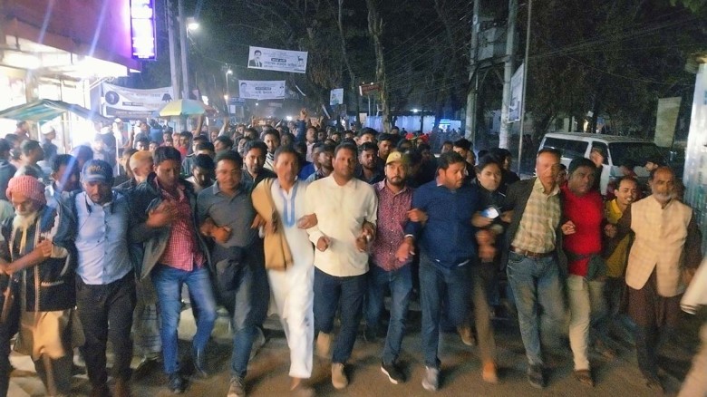 হাতিয়ায় ধানের শীষের পক্ষে বিশাল মিছিল...