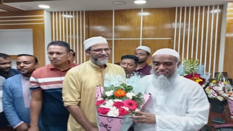 নোয়াখালী জেলা পরিষদের প্রশাসক হলেন হারুনুর রশিদ আজাদ